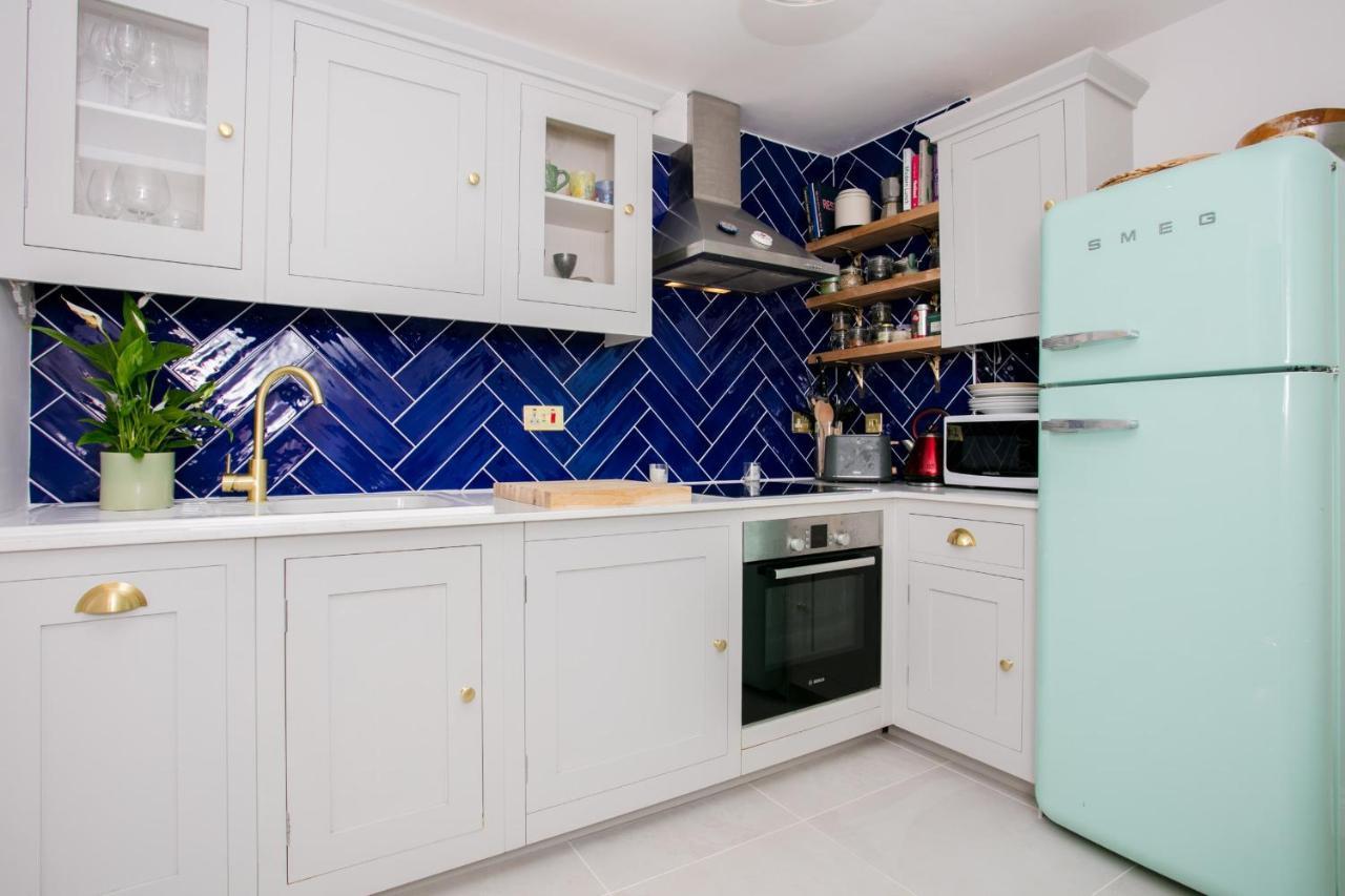 Modern Garden Apartment Camden ลอนดอน ภายนอก รูปภาพ