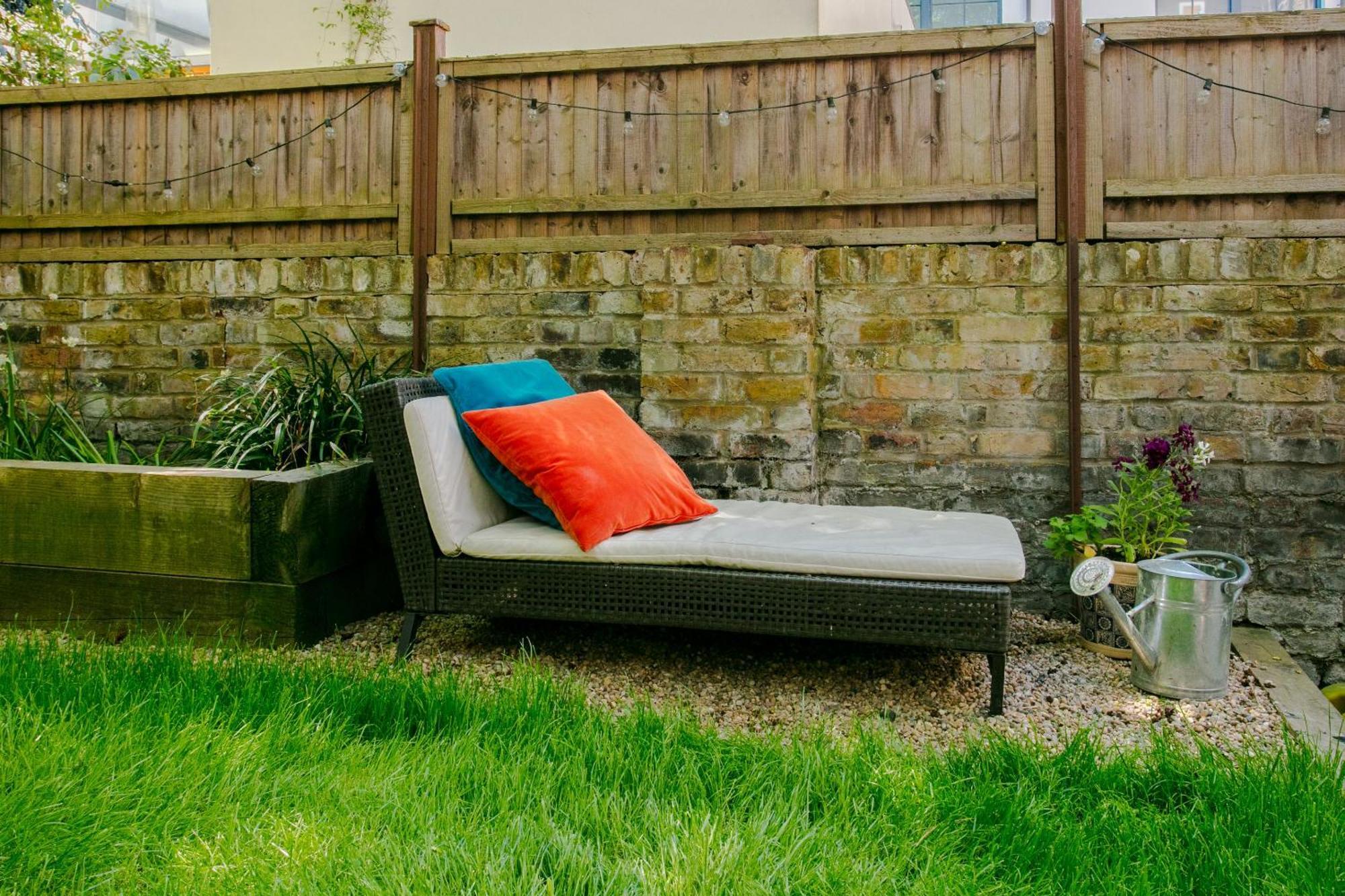 Modern Garden Apartment Camden ลอนดอน ภายนอก รูปภาพ