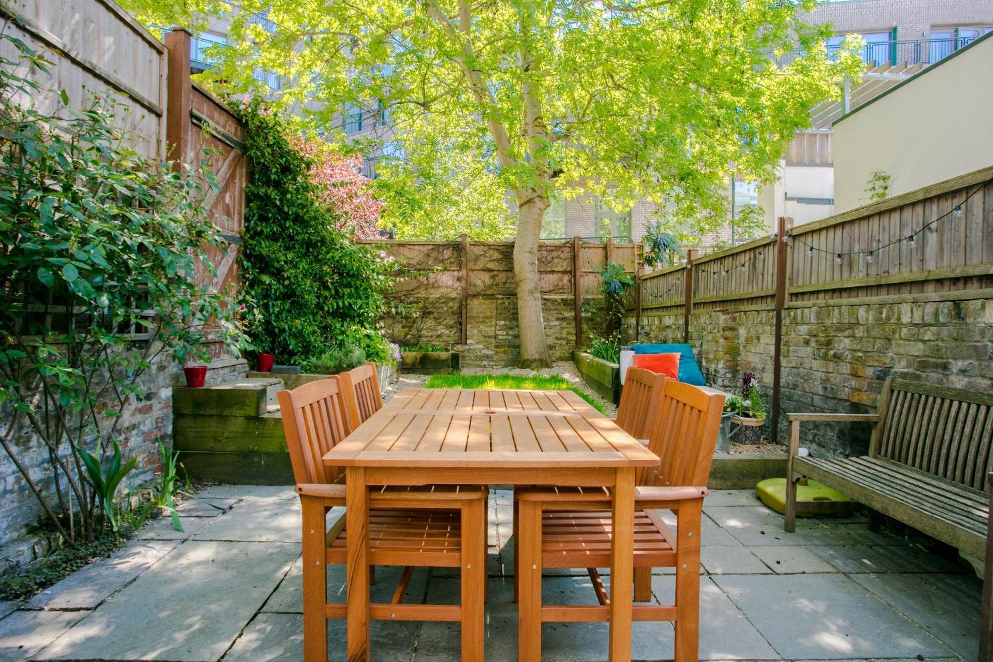 Modern Garden Apartment Camden ลอนดอน ภายนอก รูปภาพ