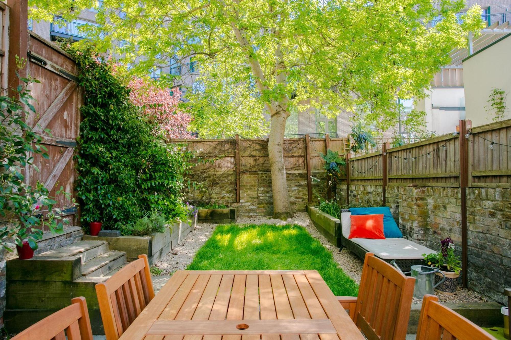 Modern Garden Apartment Camden ลอนดอน ภายนอก รูปภาพ